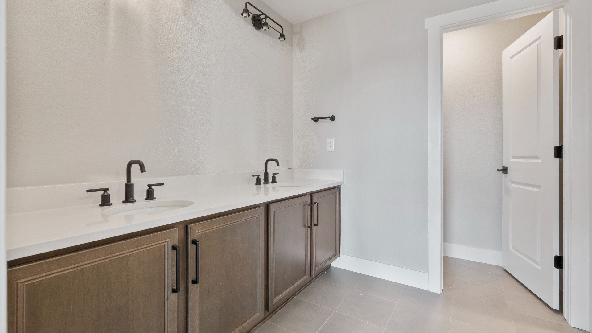 24207 E. 53rd Drive (Adonis) - floorplan image