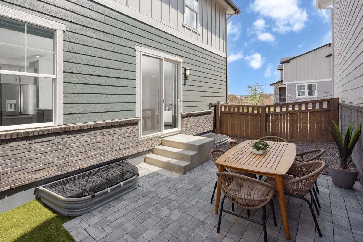 Plan 1762 Modeled elevations