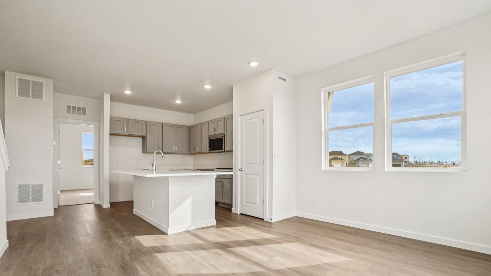 5433 N. Eaton Park Way (Harvard) - imagen de planta