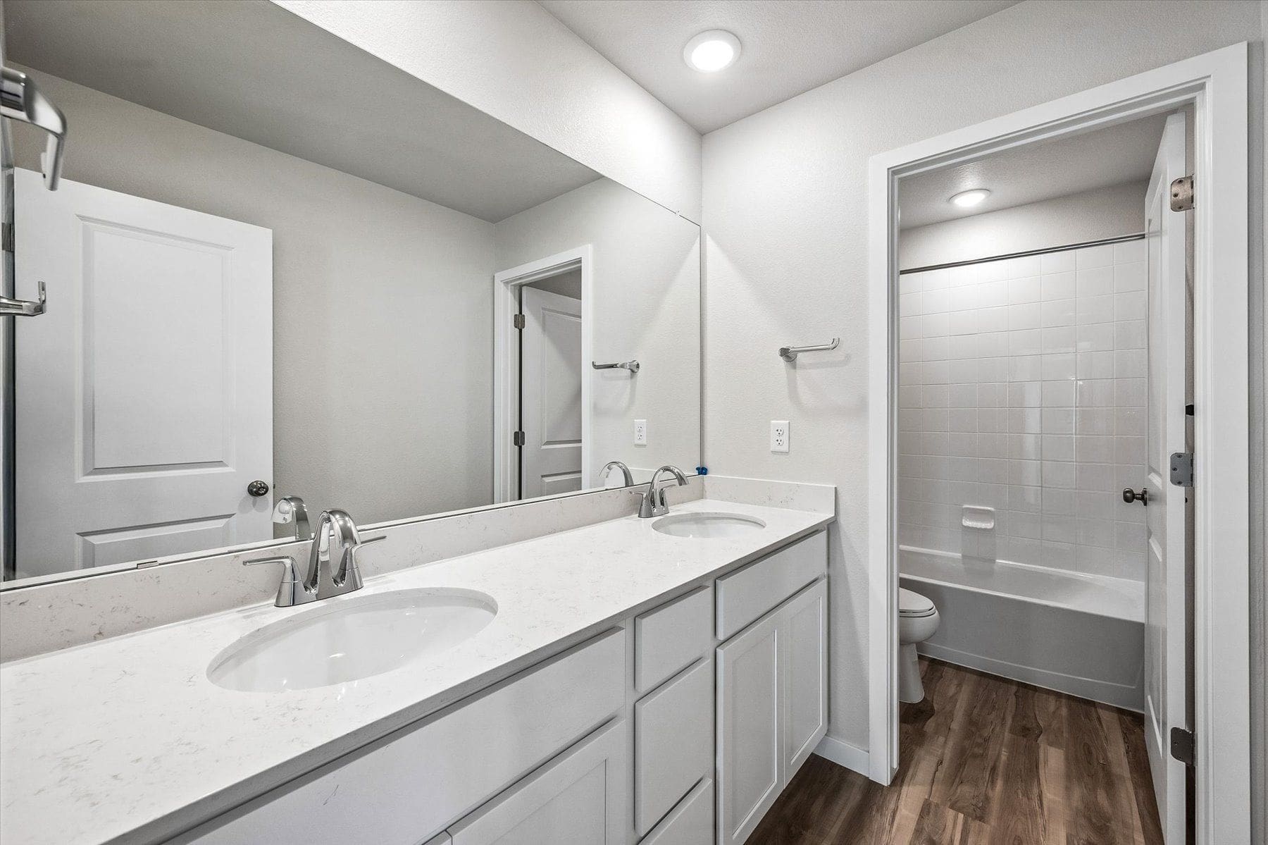 22706 E. 47th Place (The Langston | Residence 350) - floorplan image