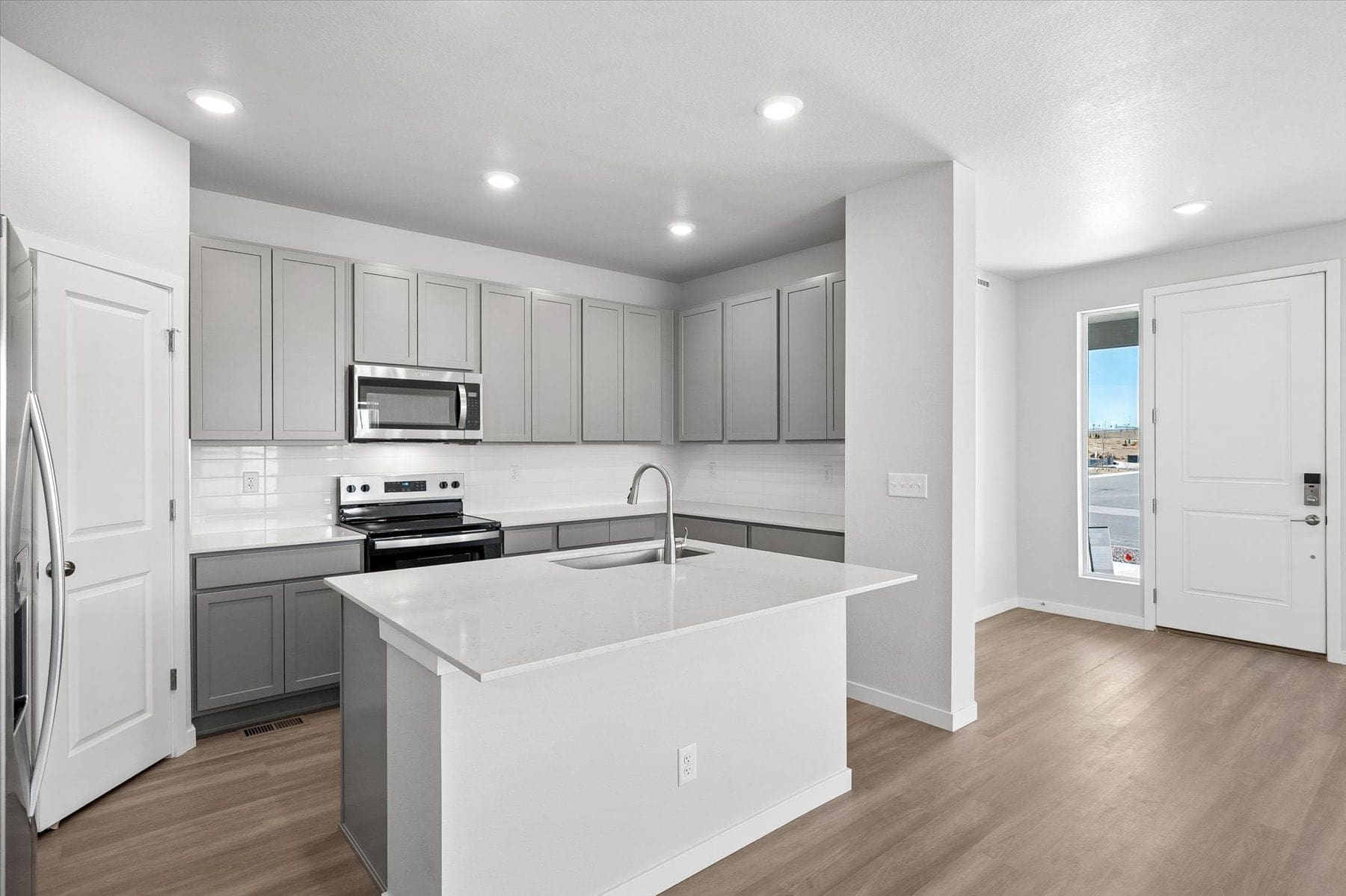 4709 N. Valdai Court (The Madison | Residence 330) - floorplan image