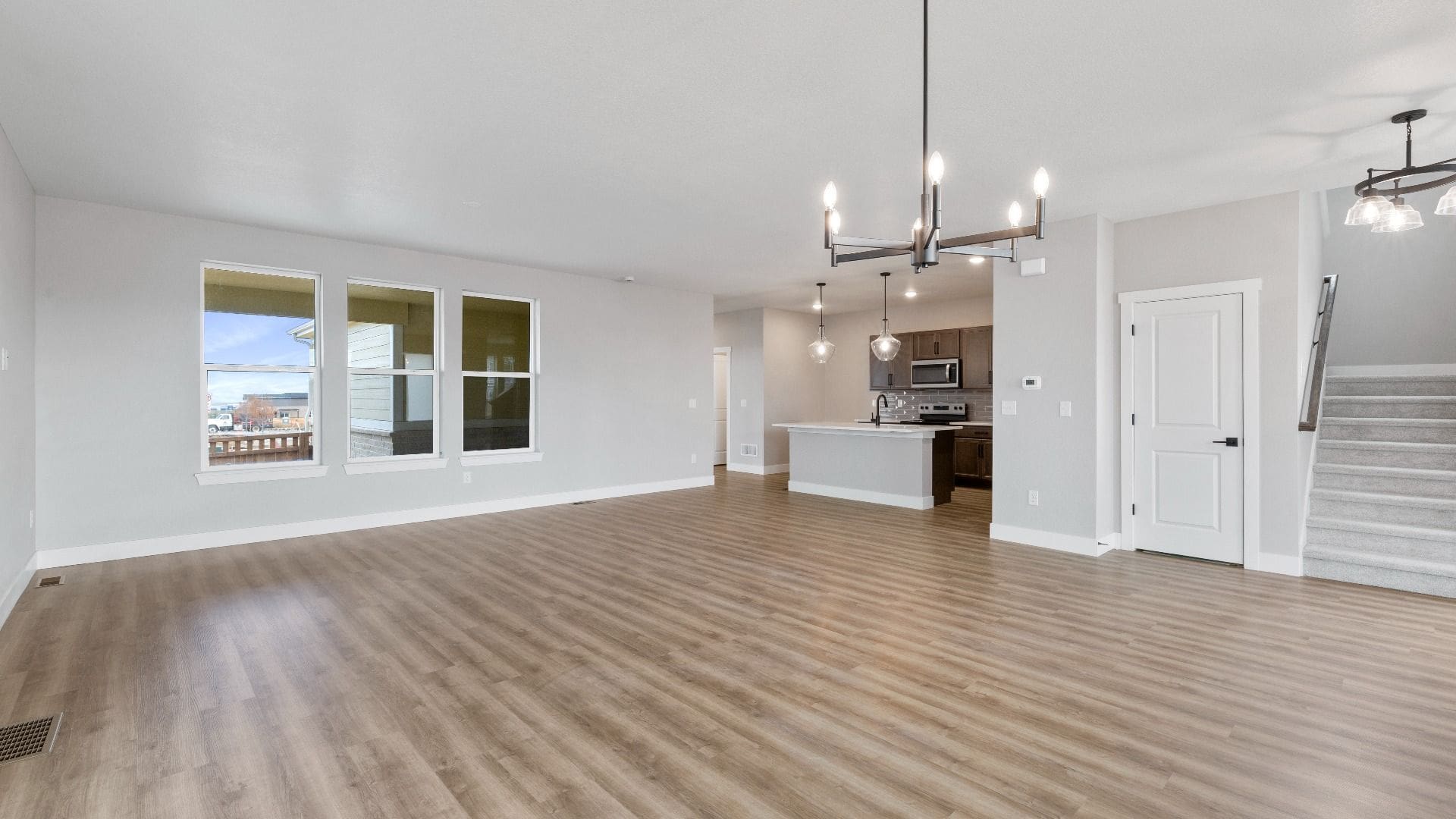 24190 E 54th Pl (Adonis) - floorplan image