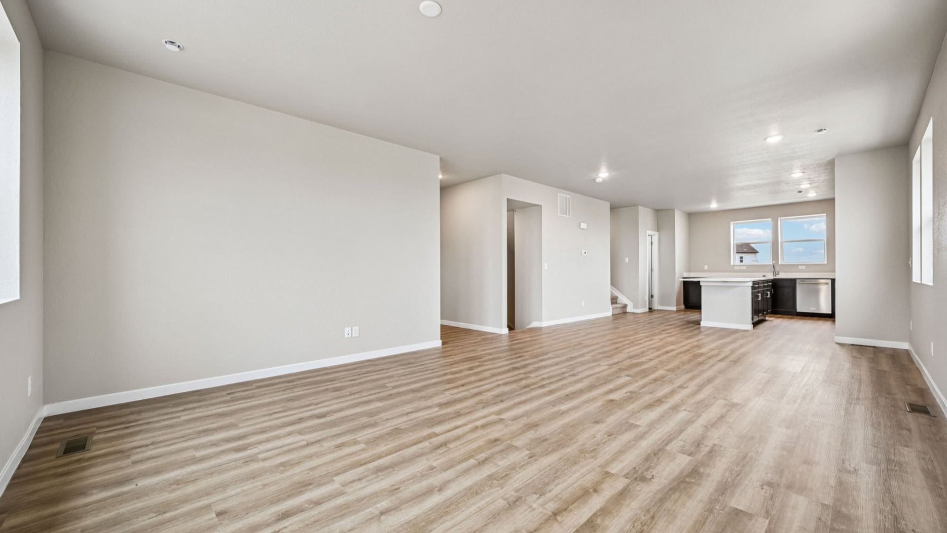24111 E 54th Pl (Lincoln) - floorplan image