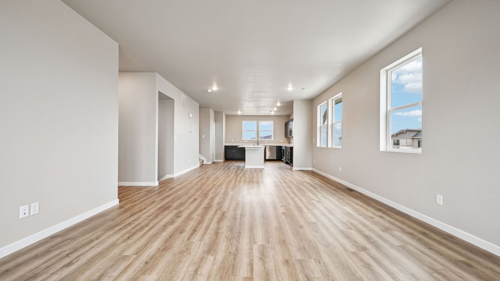 24111 E 54th Pl (Lincoln) - floorplan image
