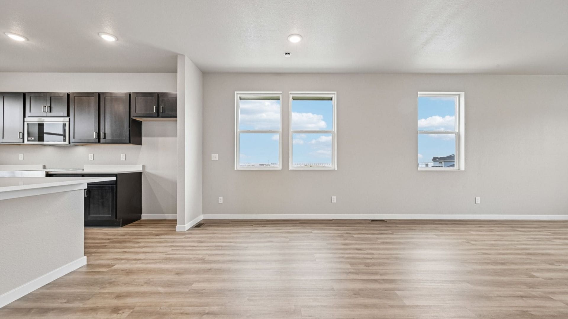 24111 E 54th Pl (Lincoln) - floorplan image