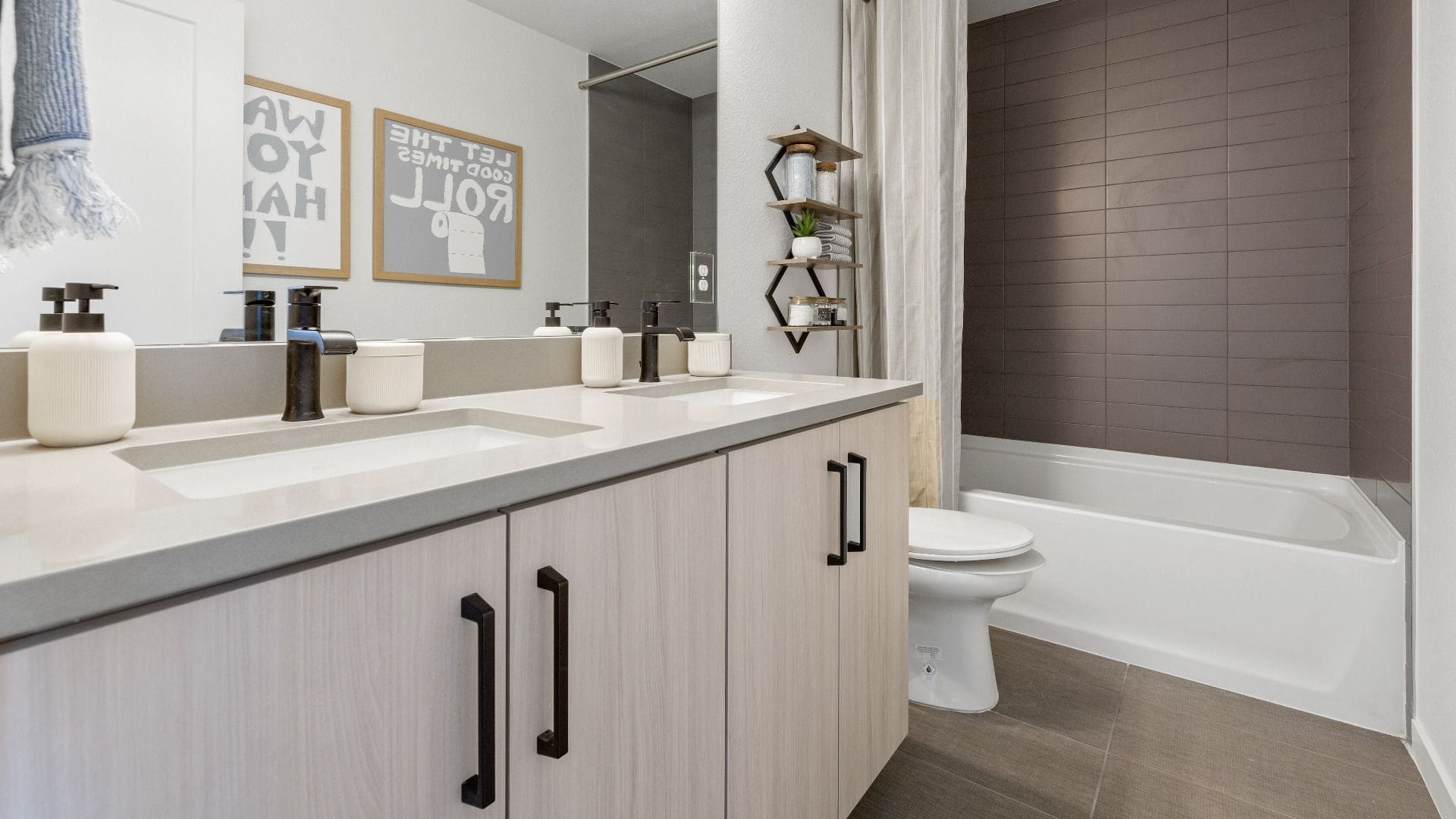 24191 E 54th Place (Harvard) - imagen del plano de la vivienda
